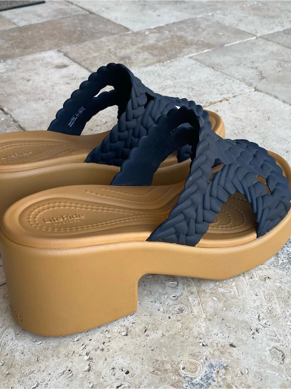 CROCS braided upper